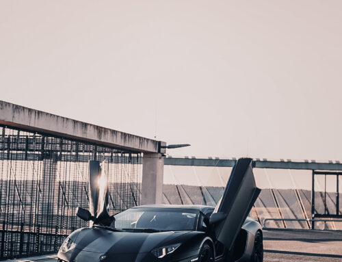 LAMBORGHINI AVENTADOR